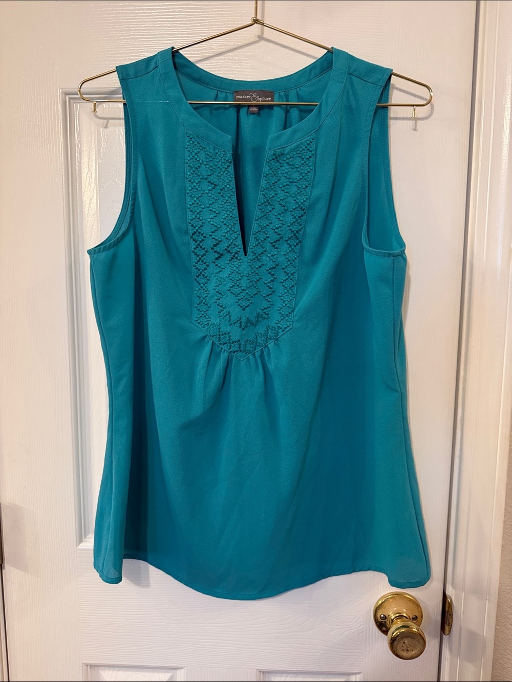 Dana Buchman Teal Embroidered V-Notch Sleeveless Top